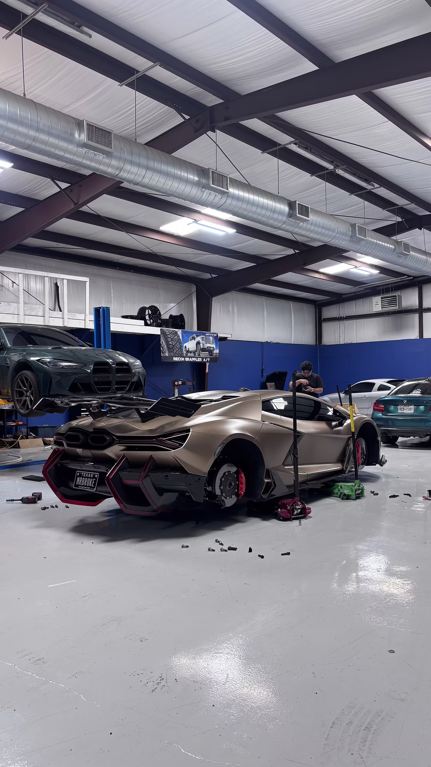 Lamborghini Revuelto