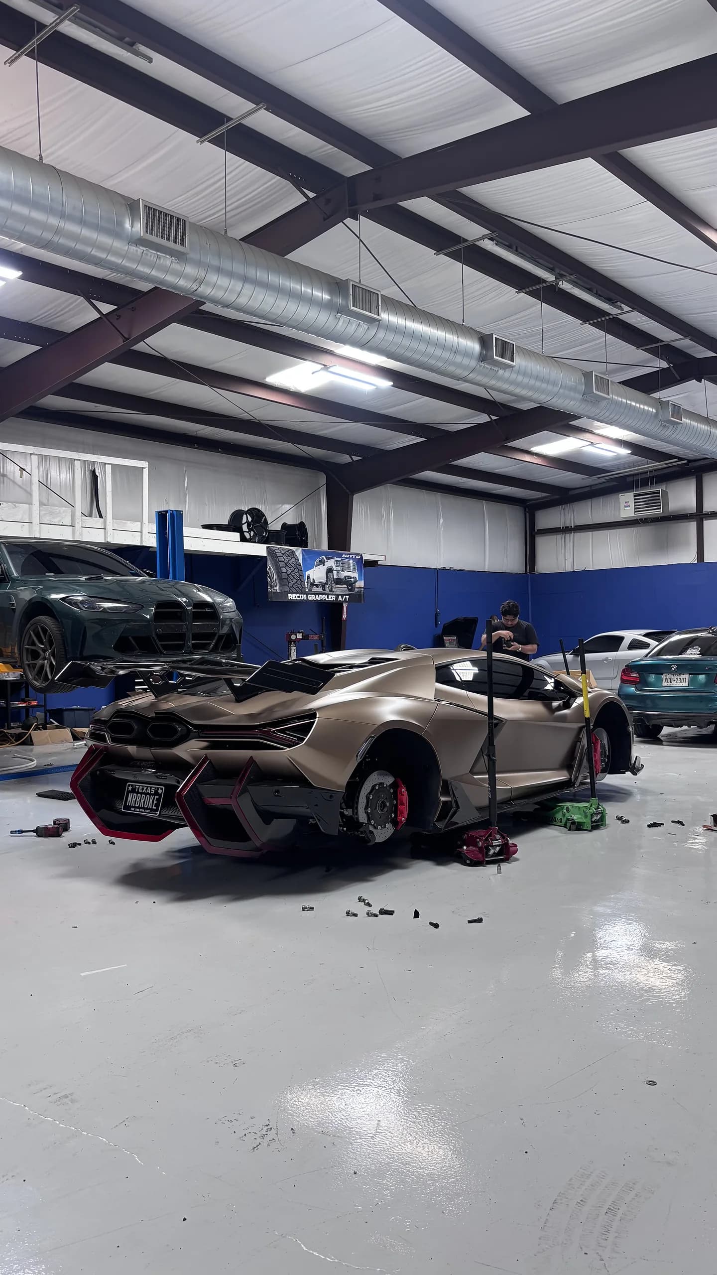 Carbon fiber wheel under blue laser calibration tool